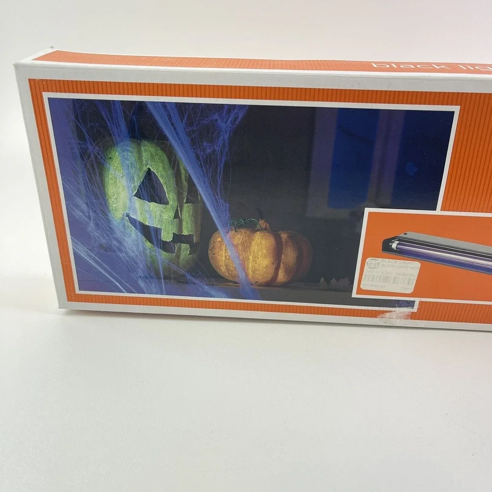 Blacklight Bar Glow in The Dark Halloween Decorations For Indoor Use Works 19